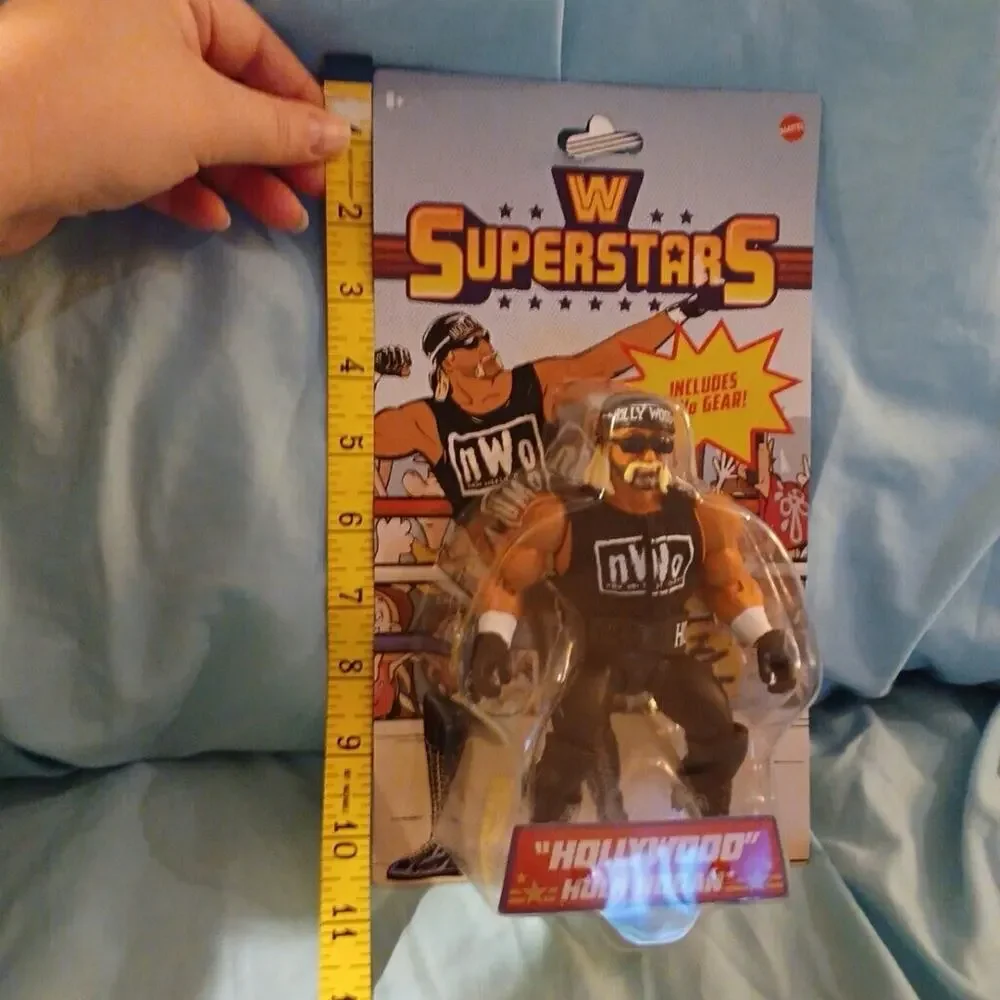 HULK HOGAN MATTEL WAL-MART EXCLUSIVE WWE SUPERSTARS ACTION FIGURES RETRO STYLE